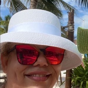 Meet your Posher, Rose